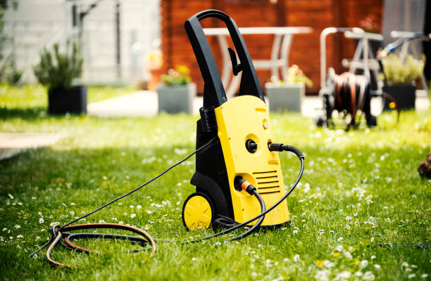 Best Driveway Pressure Washing  in Tallahassee, FL